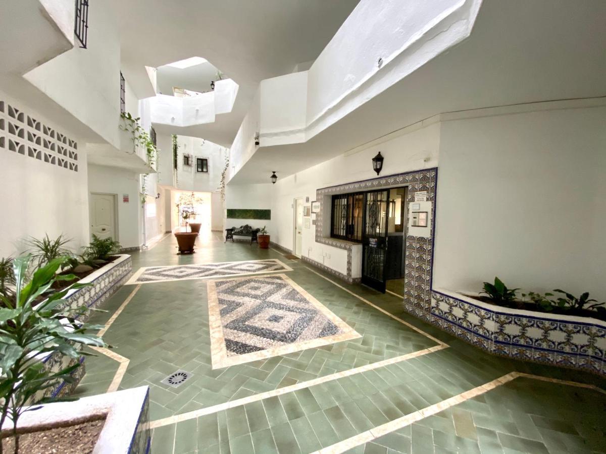 Luxury Puerto Banus Penthouse With Parking & Wi-Fi Apartment Marbella Exterior photo