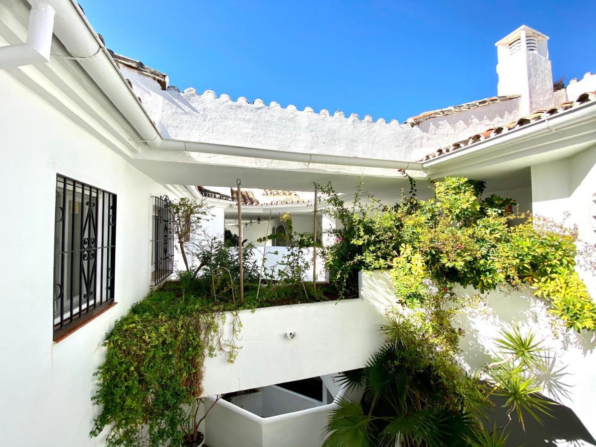 Luxury Puerto Banus Penthouse With Parking & Wi-Fi Apartment Marbella Exterior photo