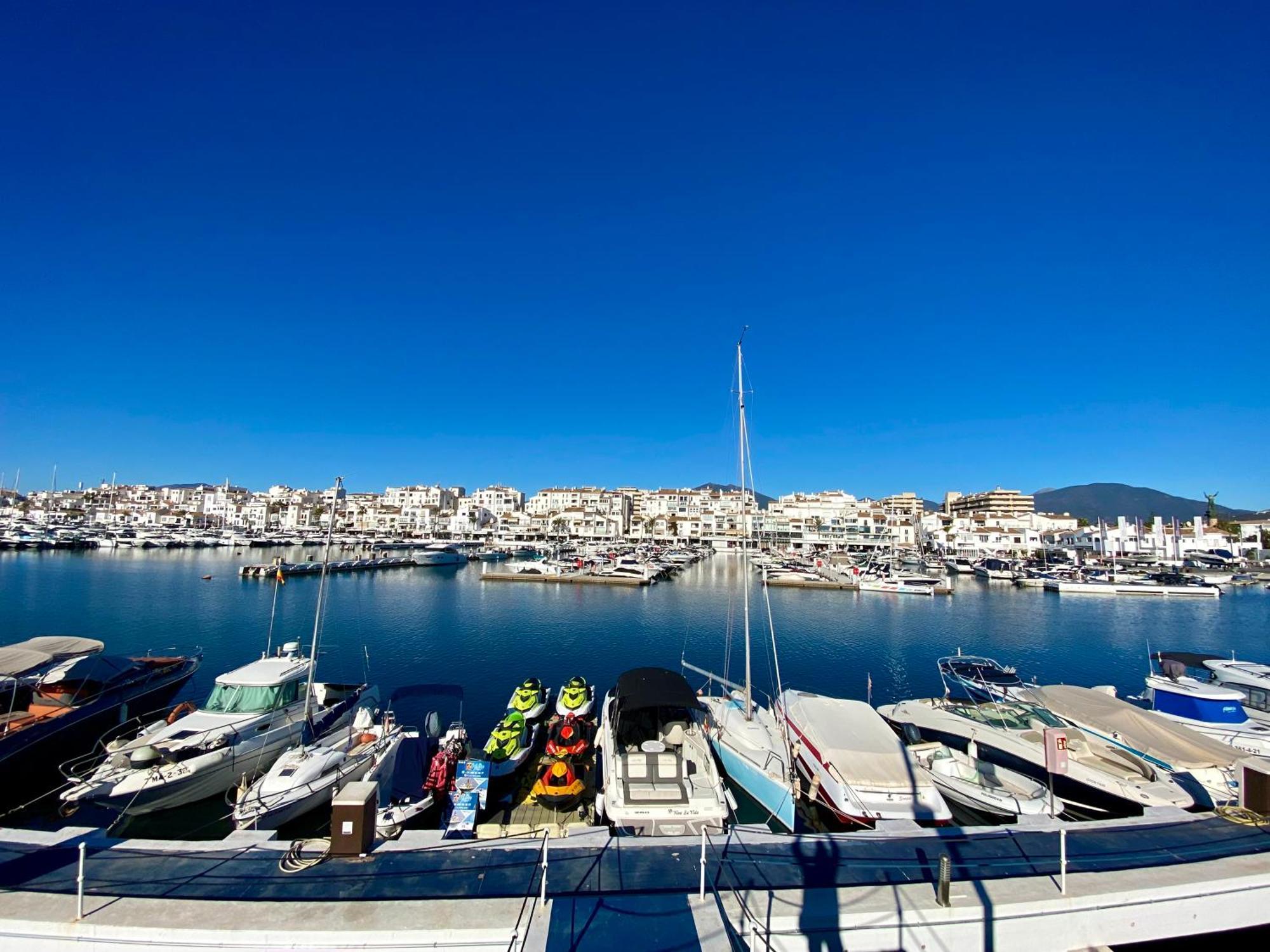 Luxury Puerto Banus Penthouse With Parking & Wi-Fi Apartment Marbella Exterior photo