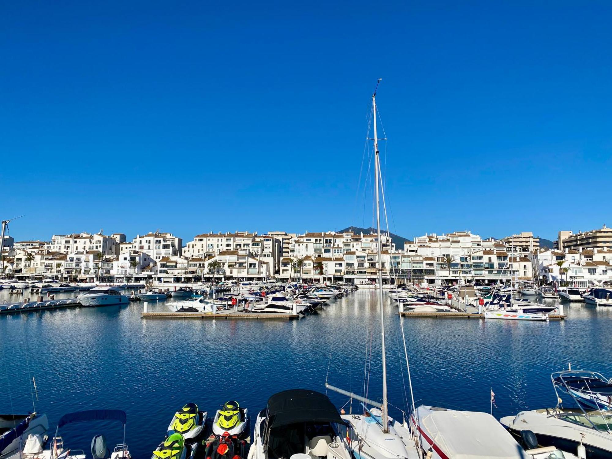 Luxury Puerto Banus Penthouse With Parking & Wi-Fi Apartment Marbella Exterior photo